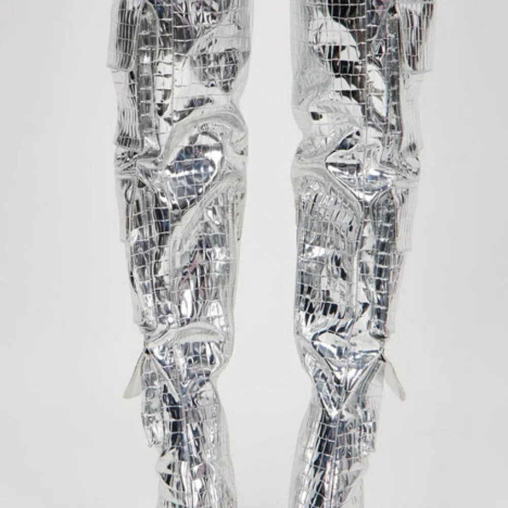 Feeling Trendy Cargo Boots - Silver